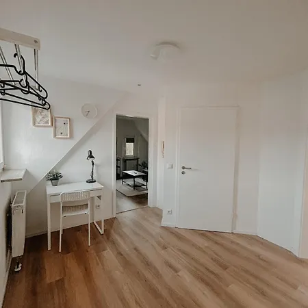 Cozy With A Stream View Apartment