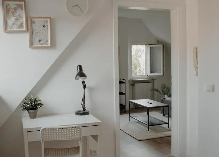 דירה Cozy With A Stream View